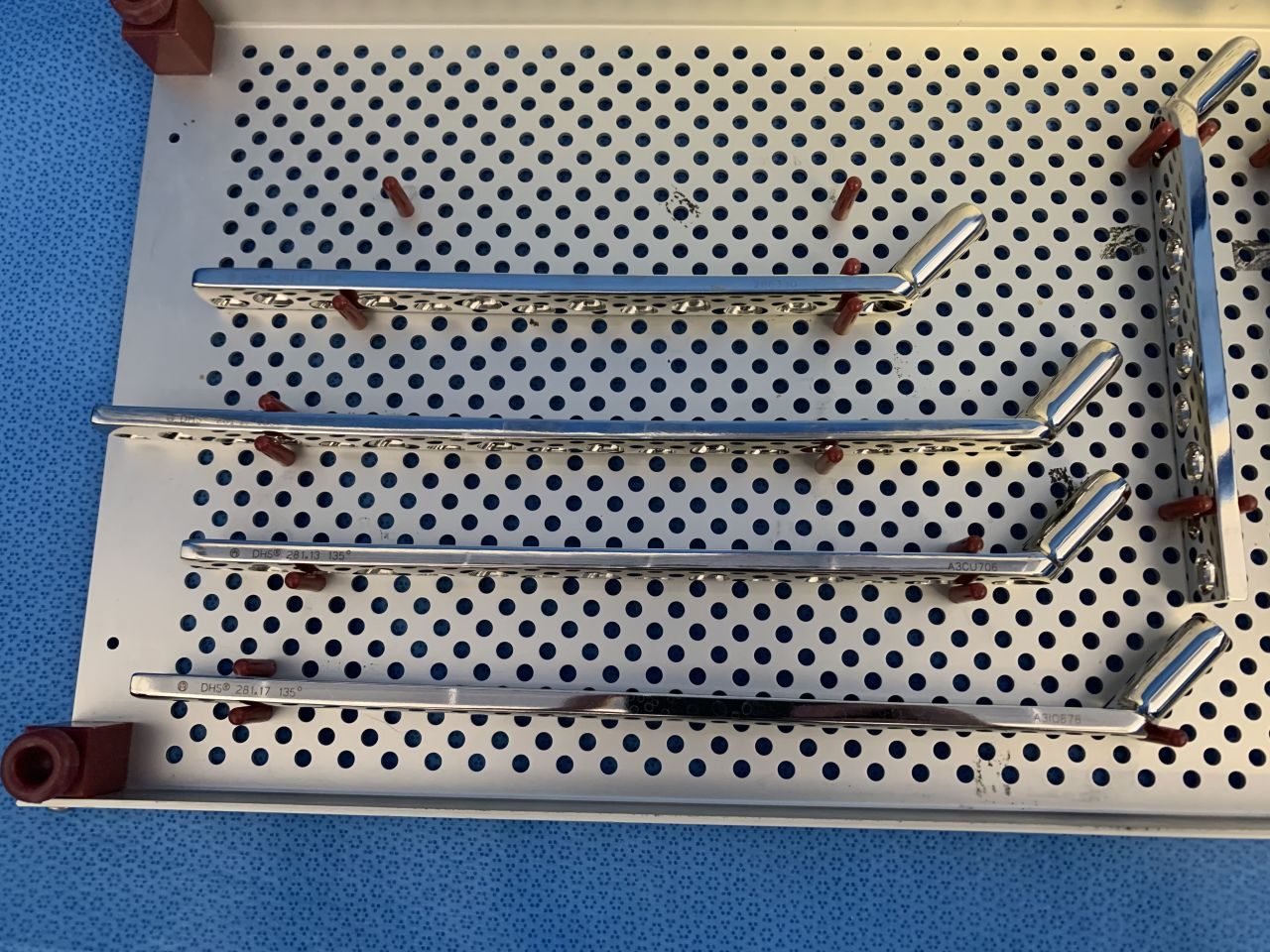 SYNTHES DHS Hip Plates Long Standard — photo 2