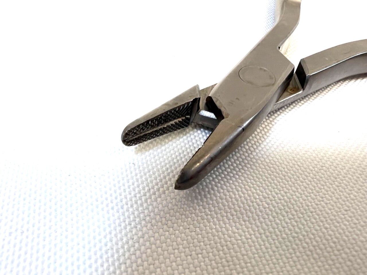 LINK 10-1725 Surgical Serrated Jaw Pliers 7-1/4" Length — photo 2