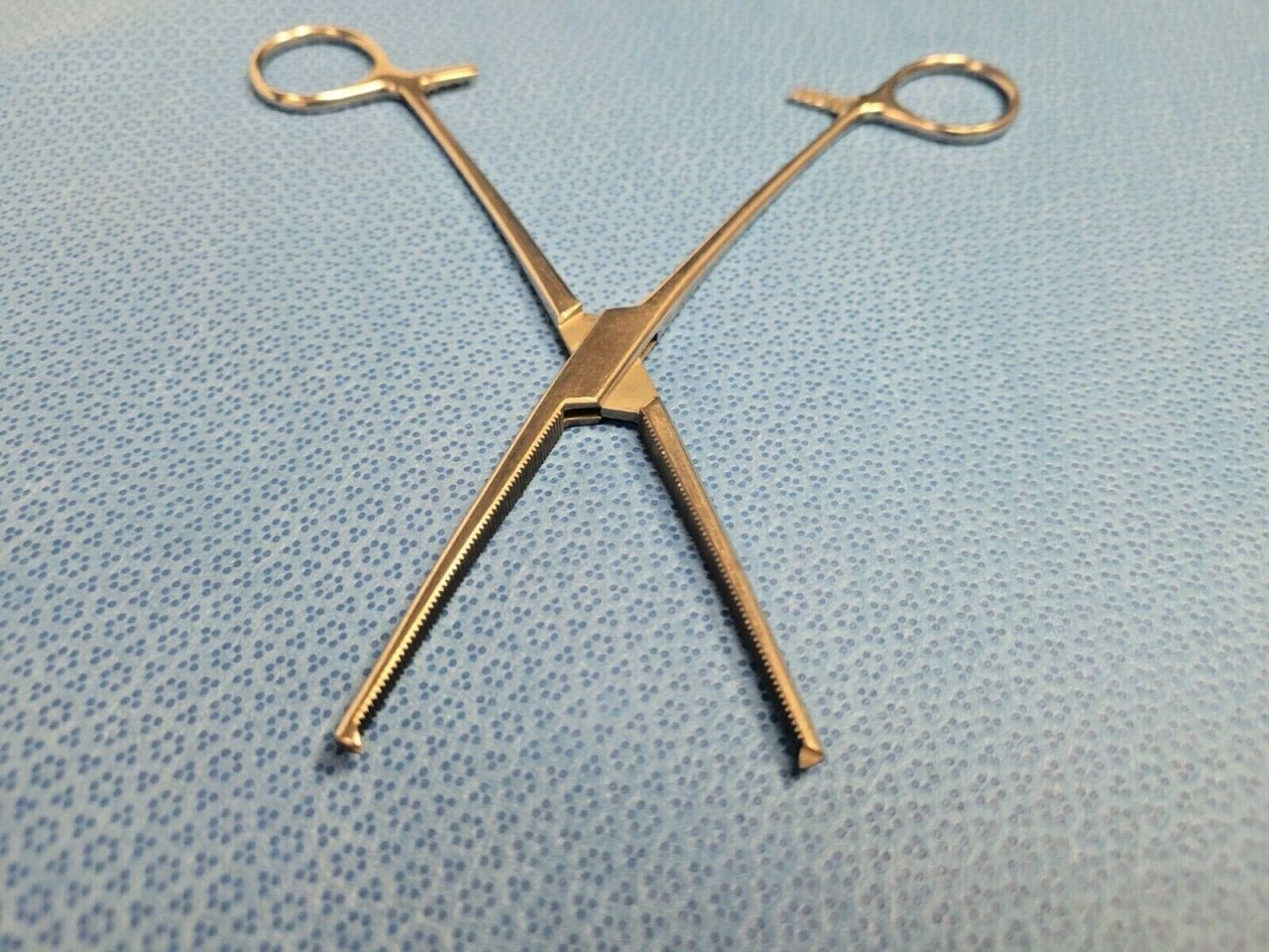 CODMAN 32-4130 Rochester-Ochsner Forceps Straight 8" — photo 3