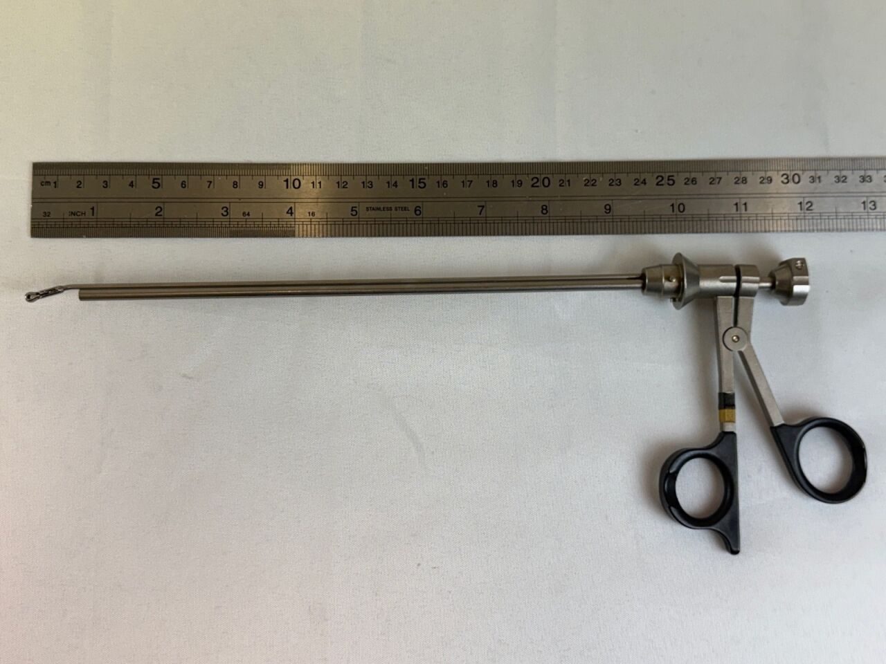 OLYMPUS A2963 12deg Rigid Optical Fenestrated Cup Biopsy Forceps WL 24.5cm — photo 10