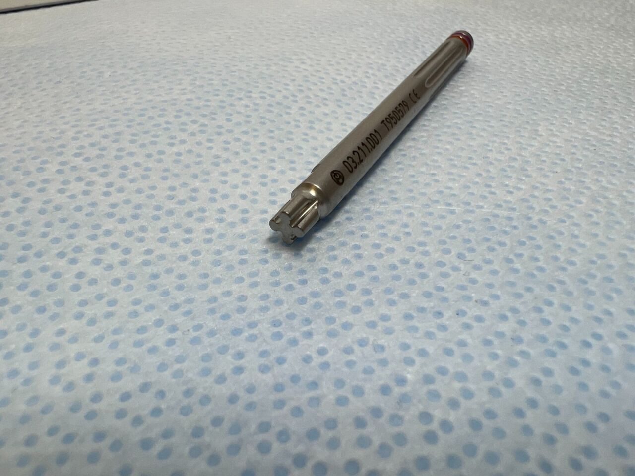 SYNTHES 03.211.001 2.4/2.7mm Angle LCP Holding Pin — photo 2