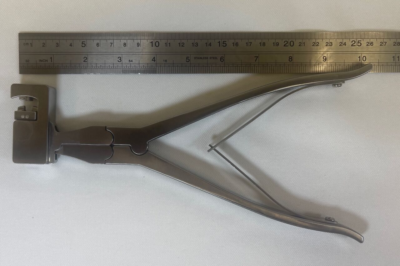 SYNTHES 2868-60-200 Plate Bender — photo 5