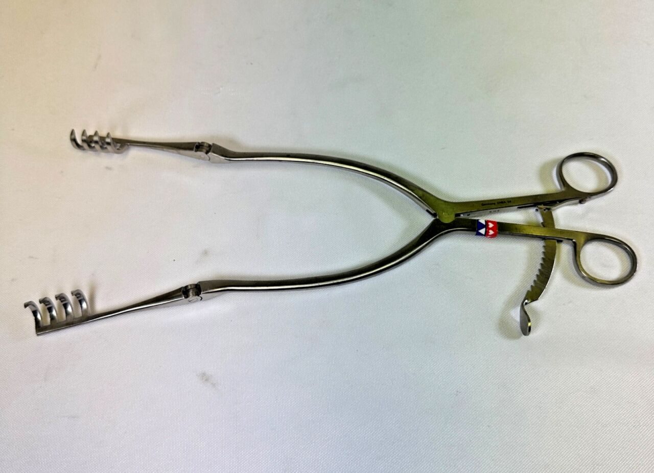 V. MUELLER SU3190 Beckman Thyroid Goiter Retractors