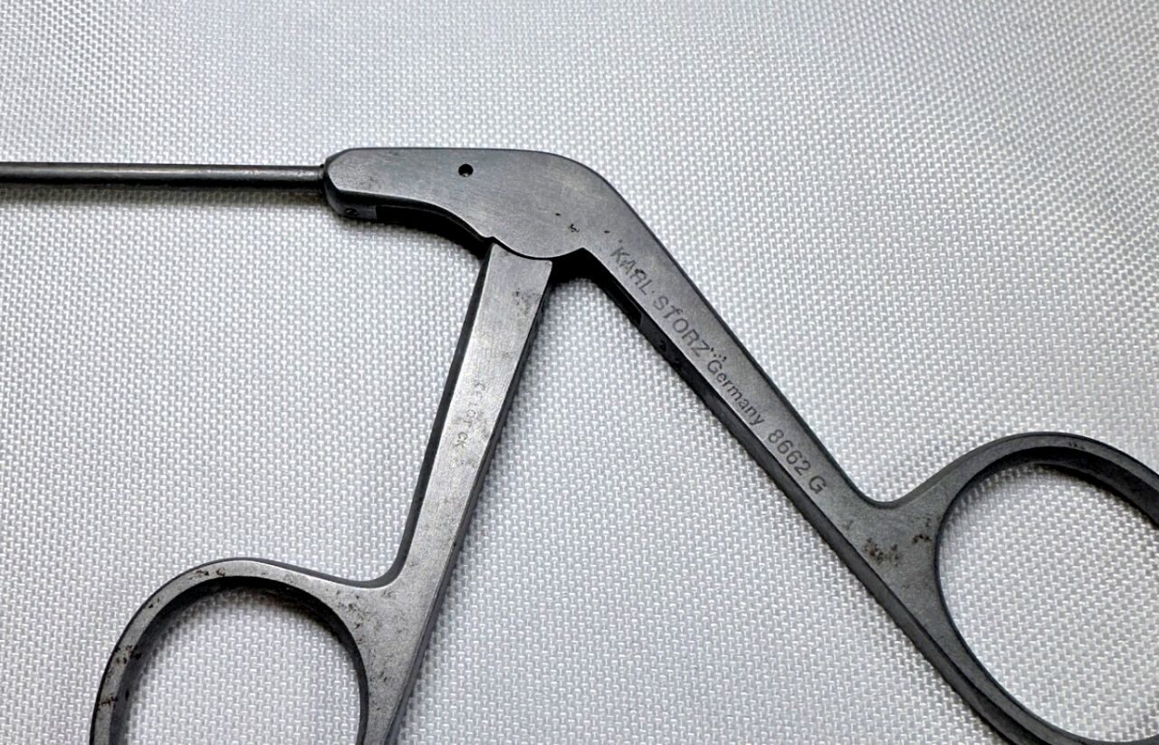 KARL STORZ 8662G Laryngoforce 11x7mm Oval Bite 10" 22CM Grasping Forceps — photo 3