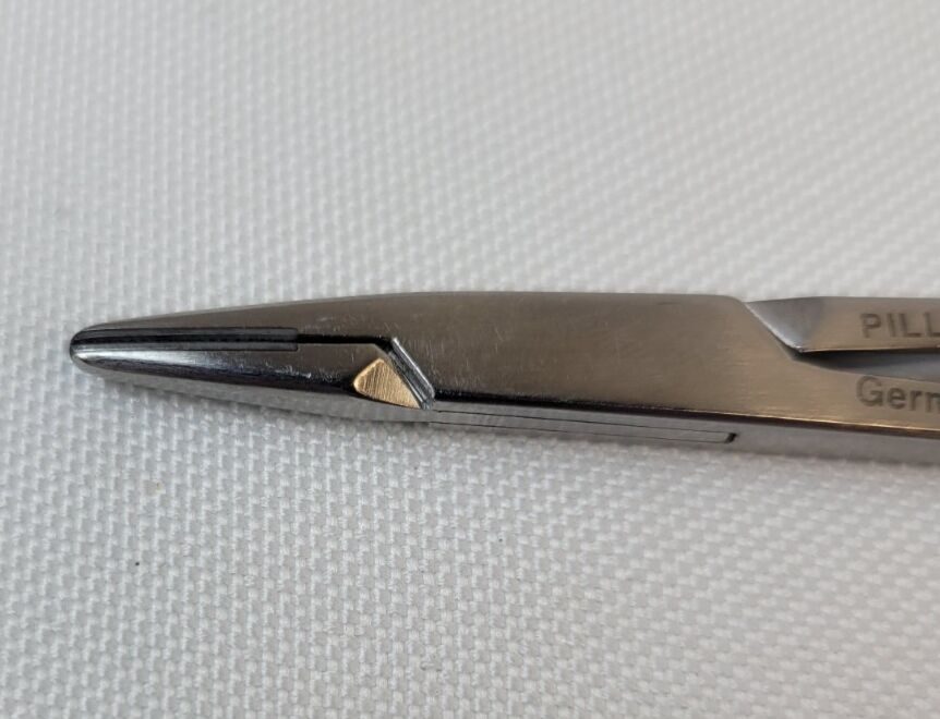 PILLING 15-2800 Halsey Needle Holder Serrated Jaws Tungsten Carbide 5-1/4" — photo 2
