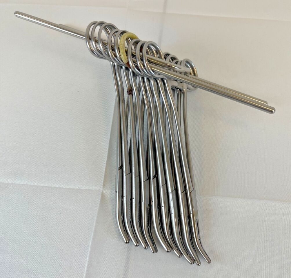 V. MUELLER GL3110 Heaney Kanter Curved Hysterectomy Forceps Double Teeth Heavy Pattern 9"