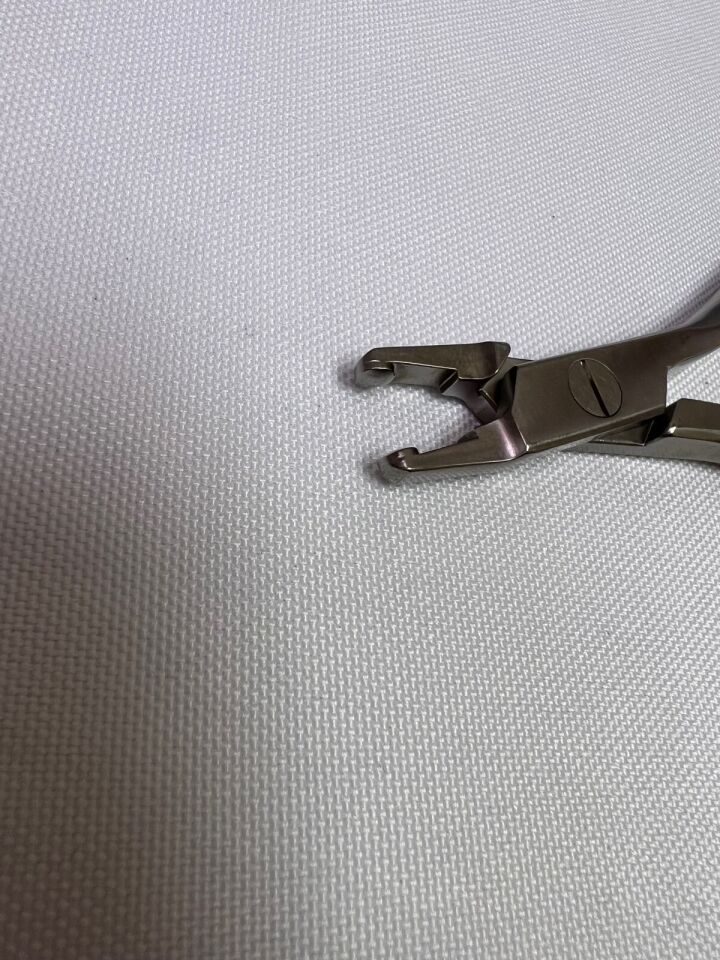 STRYKER 62-21723 Surgical Orthopedic Bending Pliers — photo 3