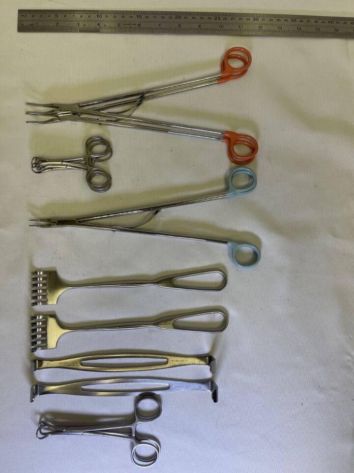 VARIOUS  97 Piece Codman Jarit Thoracotomy Instrument Set w/ Case — photo 5