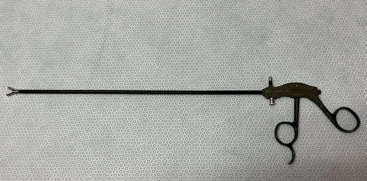 R. WOLF 8383.101 Laparoscopic Double Action Biopsy Pin Forceps 5mm w/ Handle — photo 1