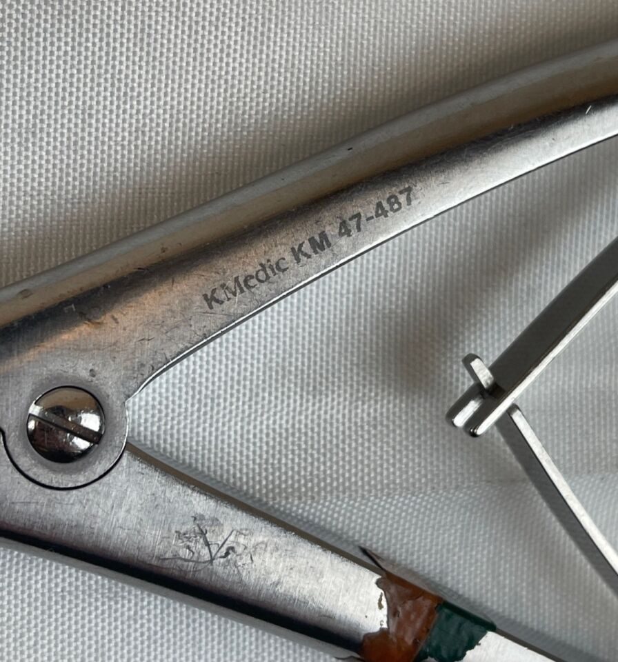 KMEDIC KM47-487 Leksell Rongeur 5mm x 16mm D/A Jaw Curved 15deg 25cm Orthopedics — photo 2
