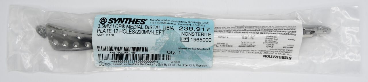 SYNTHES NA DePuy 239.917 Stainless Steel Right LCP Medial Distal Tibial Plate