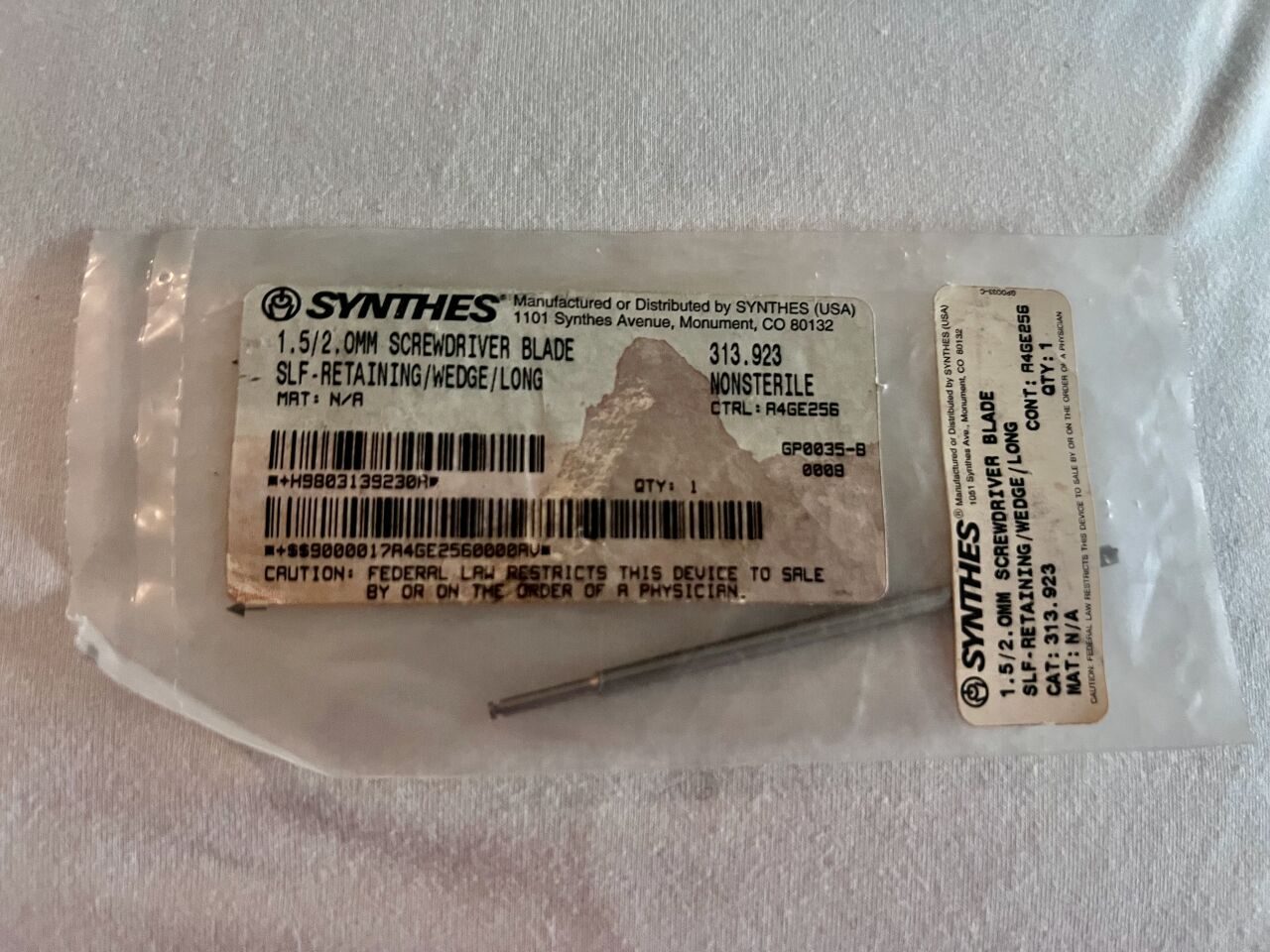 SYNTHES 313.923 1.5mm/2mm Screwdriver Blade Self-Retaining