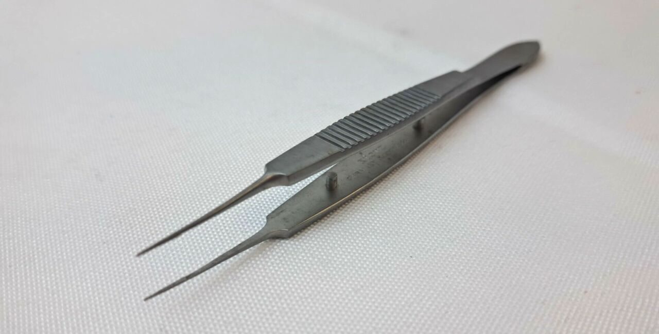 KARL STORZ E-1811 Bonn Suturing Forceps — photo 2