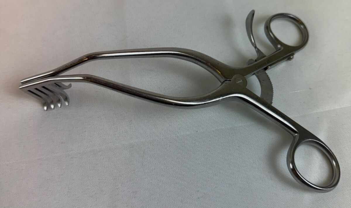 CODMAN 50-1181 Adson Cerebellar Retractor 4x4 Sharp Prong Angled Shanks Neuro