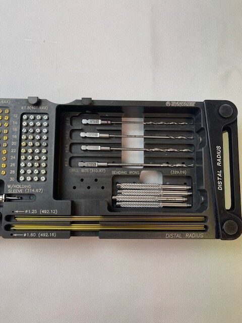SYNTHES  Titanium Distal Radius Implant Module — photo 5