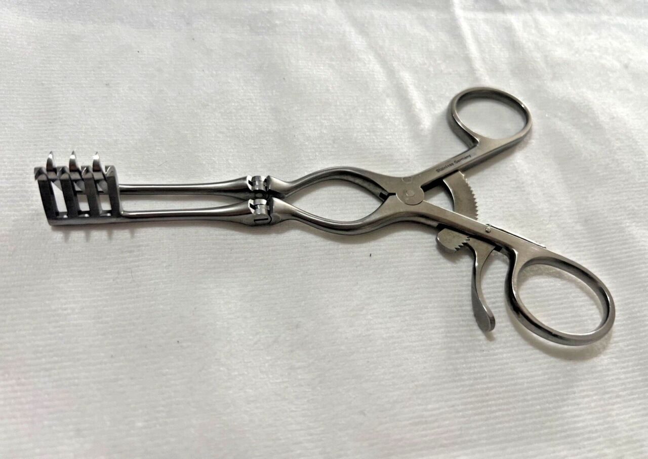 BOSS 18-3075 Weitlaner Retractor w/ Hinged Arms 3x4 Sharp Prongs 6-1/2" Length