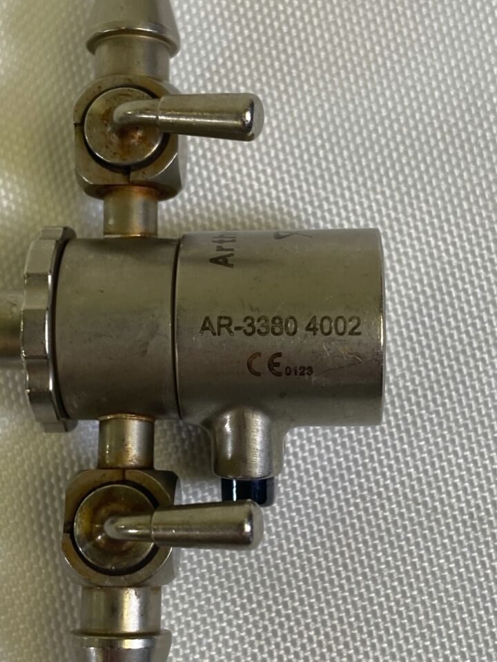 ARTHREX AR-3380-4002 Synergy Rotating Double Stopcock Bridge for 4mm Arthroscope — photo 2