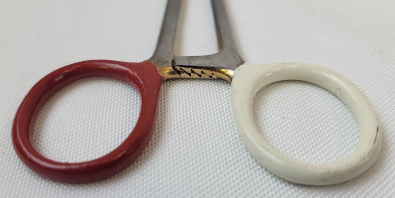 V. MUELLER SU-16141 Set   Vital Stratte Needle Holder, Curved R + L, 9¼" — photo 10