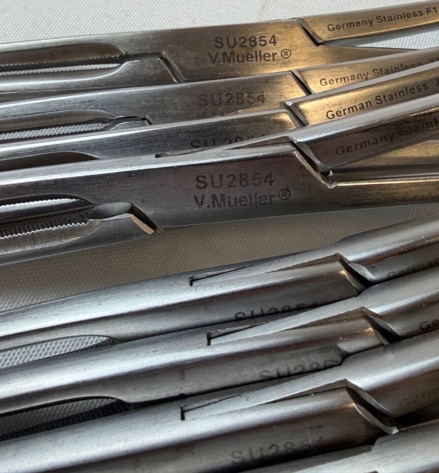 V. MUELLER SU2854 Straight Serrated Tube Clamps 7.5" - Set of 14 — photo 4