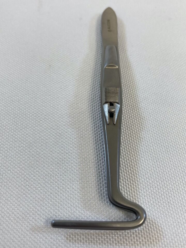 ALCON/GRIESHABER 1-626 Berke Ptosis Clamp 27mm Longitudinal Serrations — photo 8