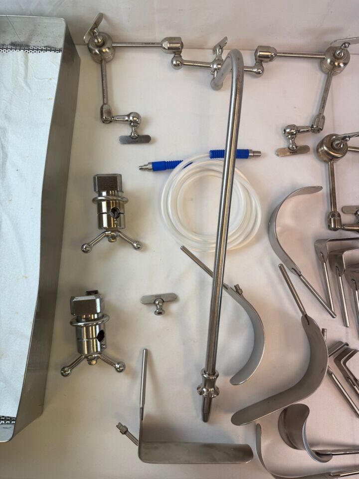 VARIOUS Automated Medical Iron Intern Octopus 72 Piece Automated Medical Iron Intern Octopus Single & Hydra Double Arm Retractor System w/ Trays — photo 3