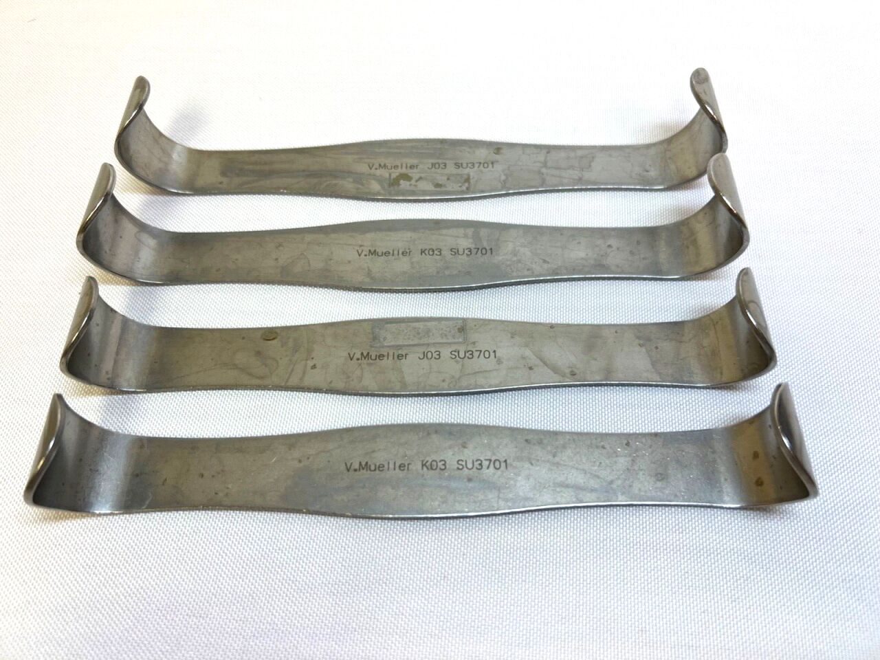 V. MUELLER SU3701 Parker Double-Ended Retractors - Lot of 4