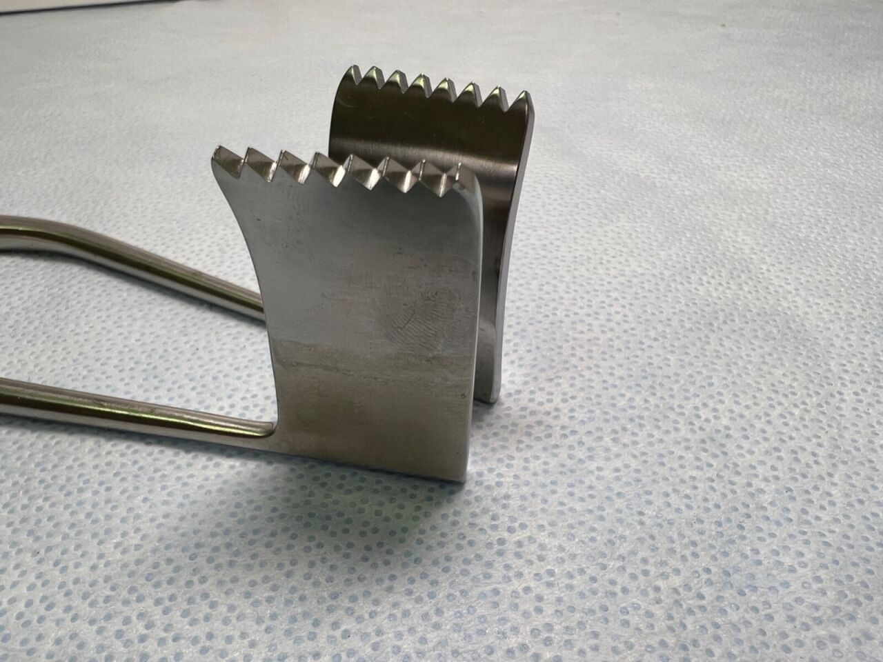 V. MUELLER NL5387 Meyerding Retractor 1" X 1-3/4" Blade — photo 4