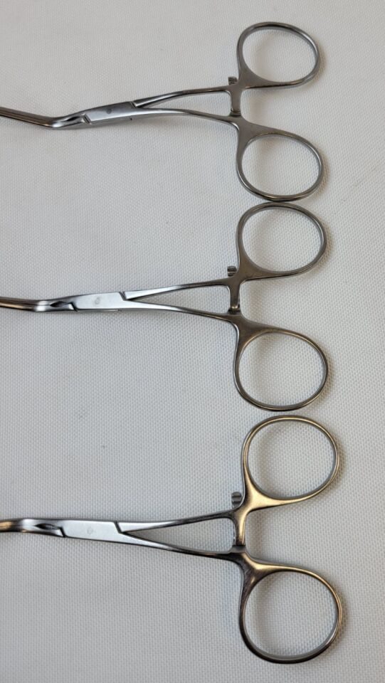 SYMMETRY 37-1072 Set of 3 DeBakey Bulldog Ring Clamp, 45deg Angle, 1x2 Teeth, 5" — photo 2