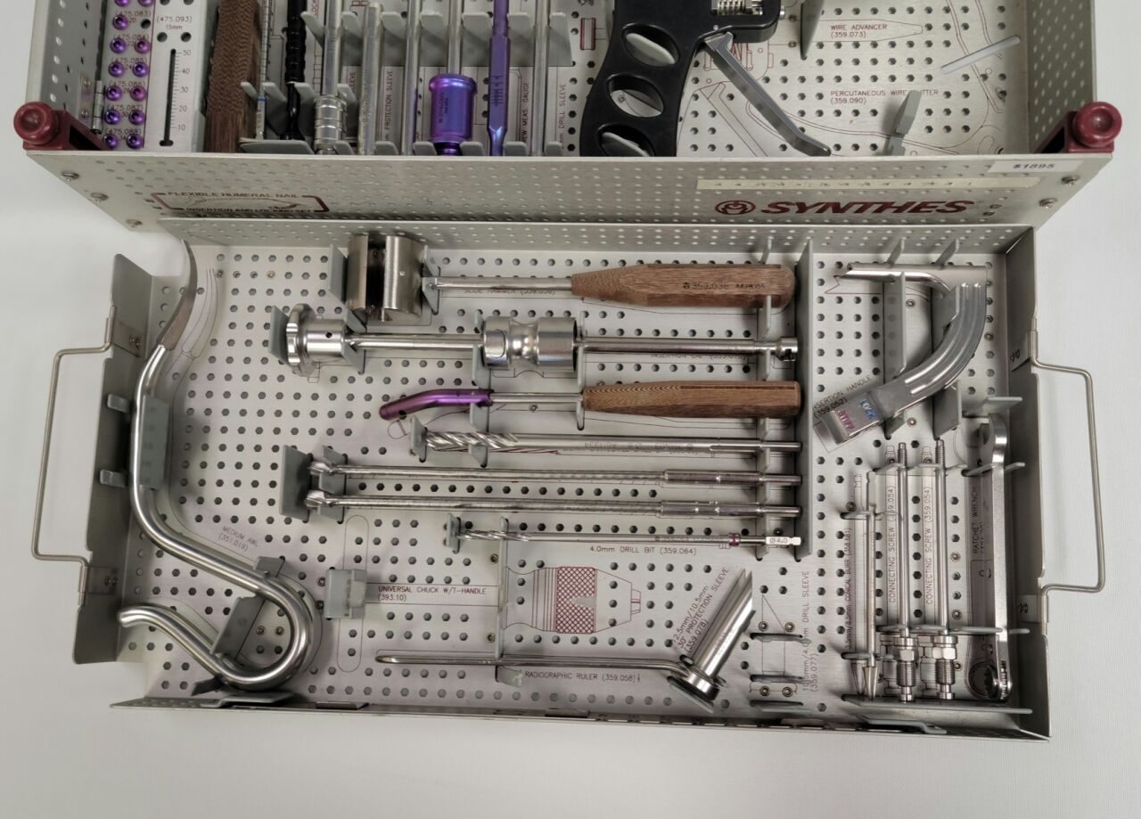 SYNTHES Flexible Humeral Nail Insertion And Locking Set Locking Set — photo 3