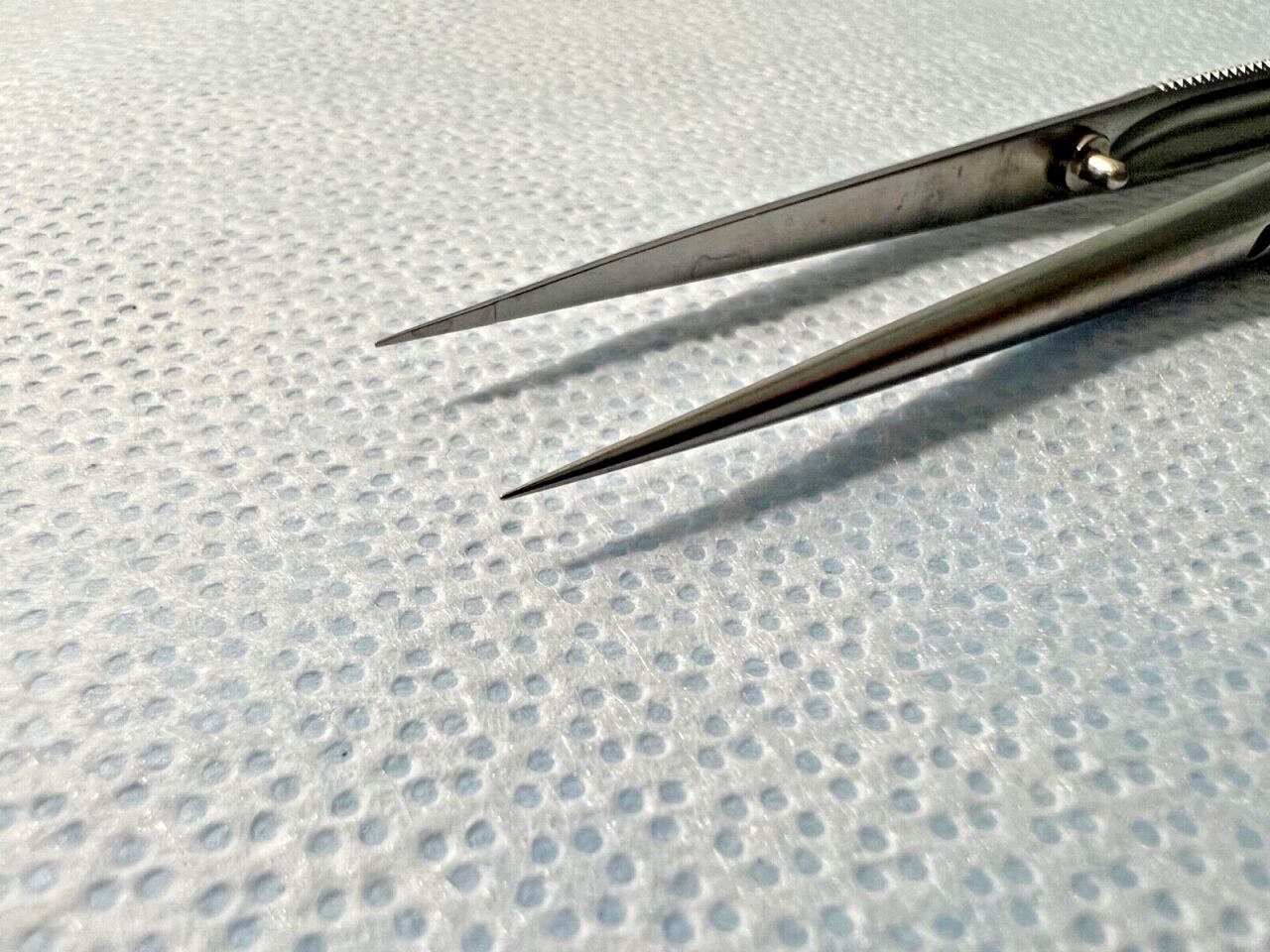 ASSI .230 Classic Forceps 18cm Straight Tips — photo 2