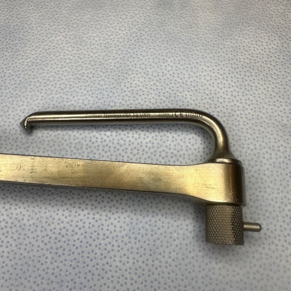 CODMAN 50-1126 Scoville Retractor W/ 13-1005 Retractor Hook — photo 6