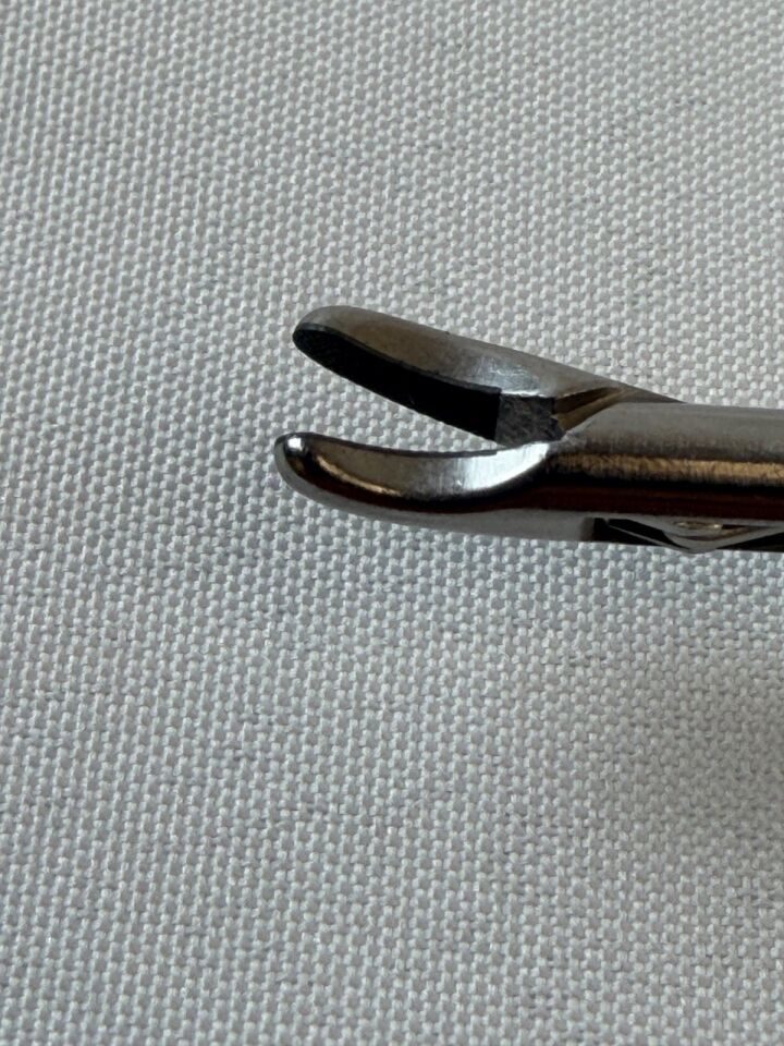 EDWARDS MICS T/C 3.5mm x 30cm Minimally Invasive Cardio Thoracic Needle Holder — photo 4