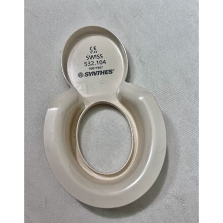 SYNTHES SHIELD 532.104 Insertion