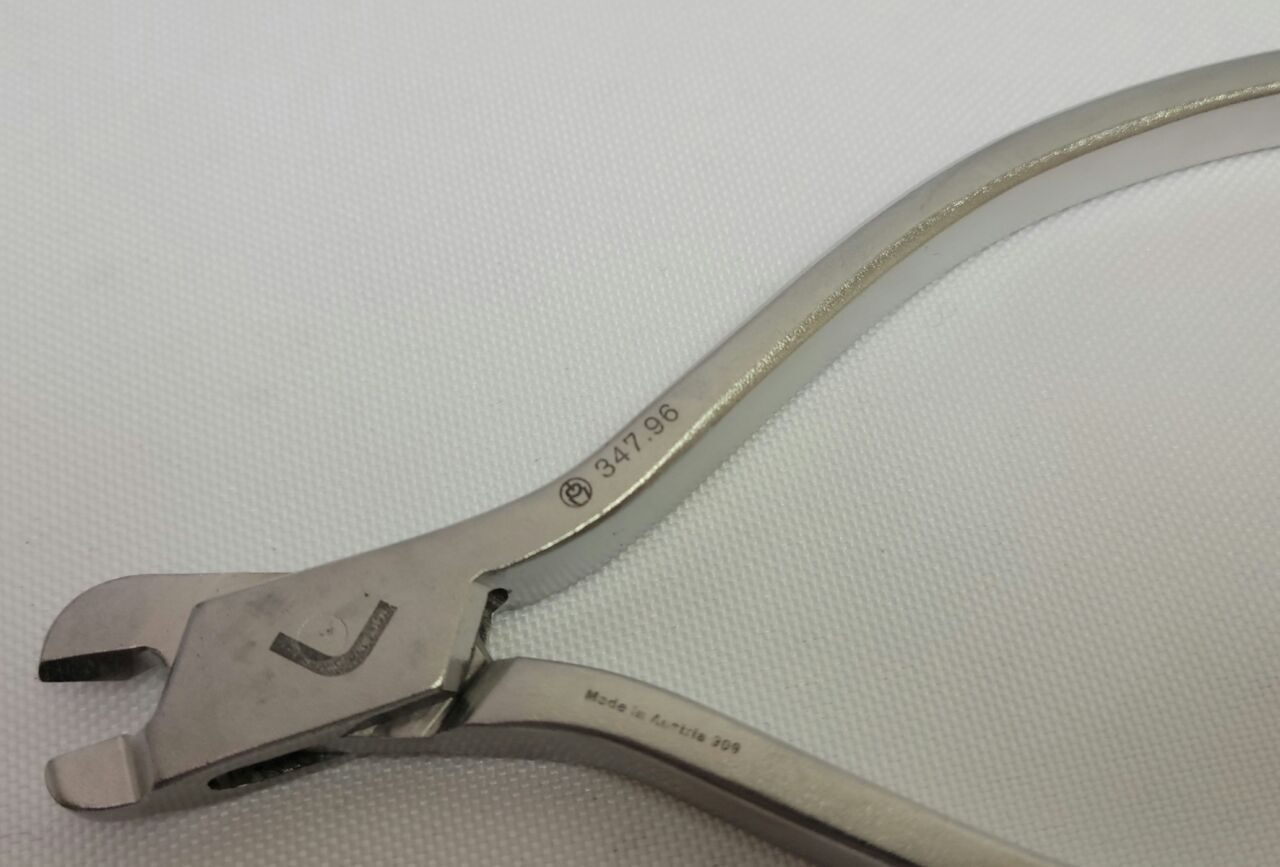 SYNTHES 347.96 Angle Craniofacial Bender — photo 2