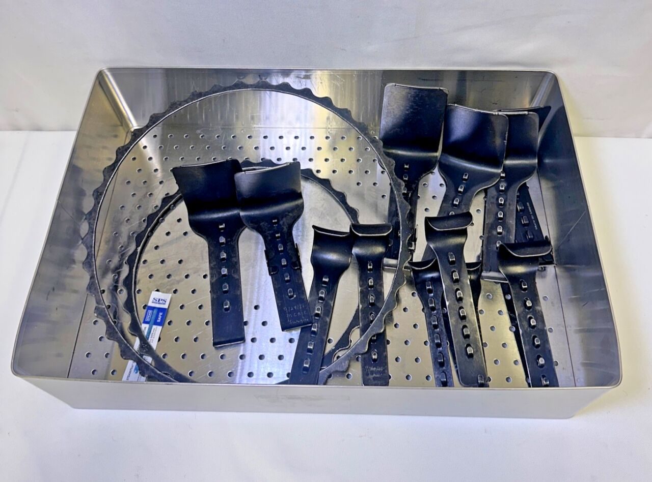 V. MUELLER Various 14 Piece Turner-Warwick Black Retractor Set w Pan — photo 12