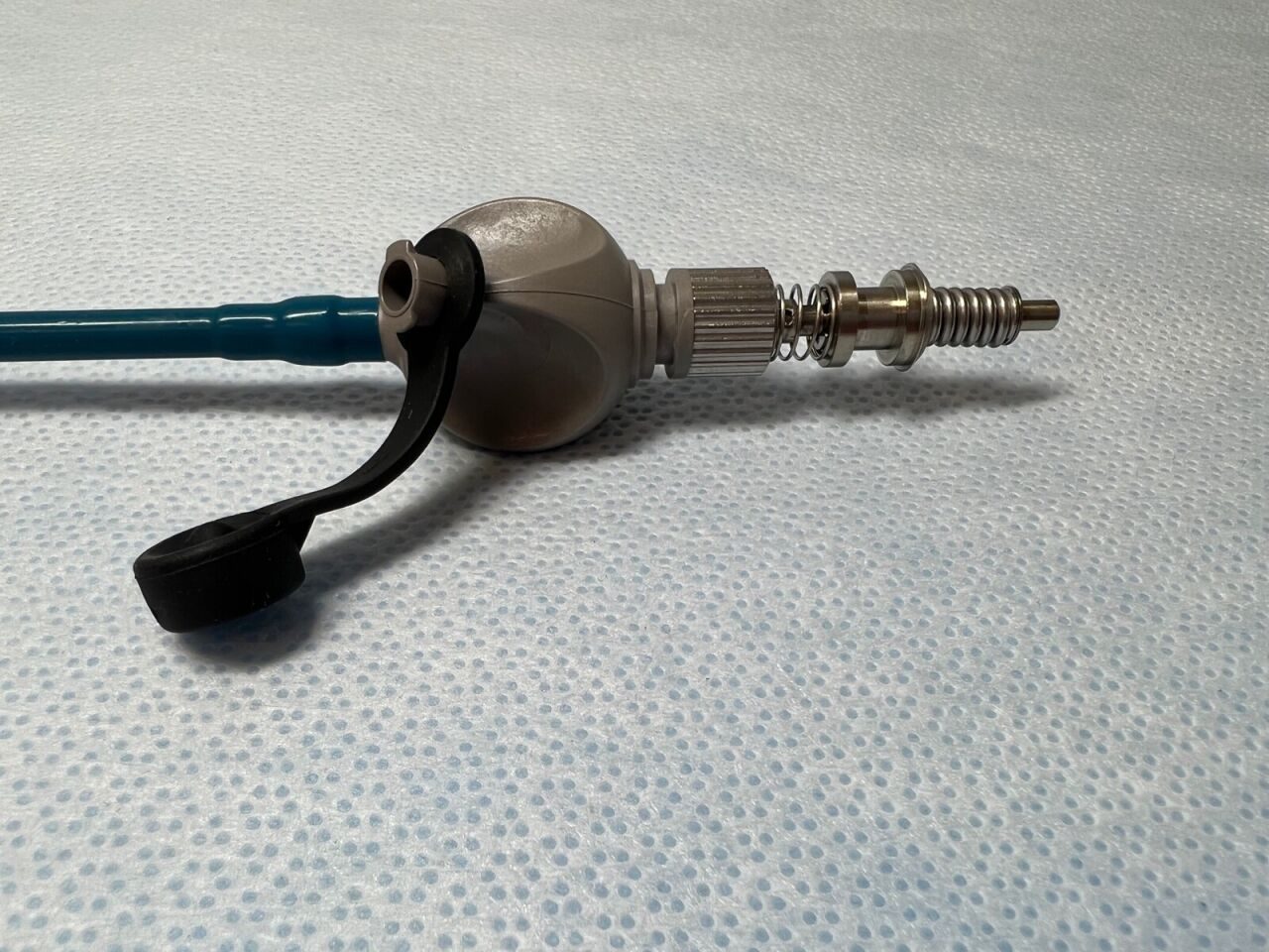 CONMED 5mm Endoweave 5mm Laparoscopic Grasper — photo 3