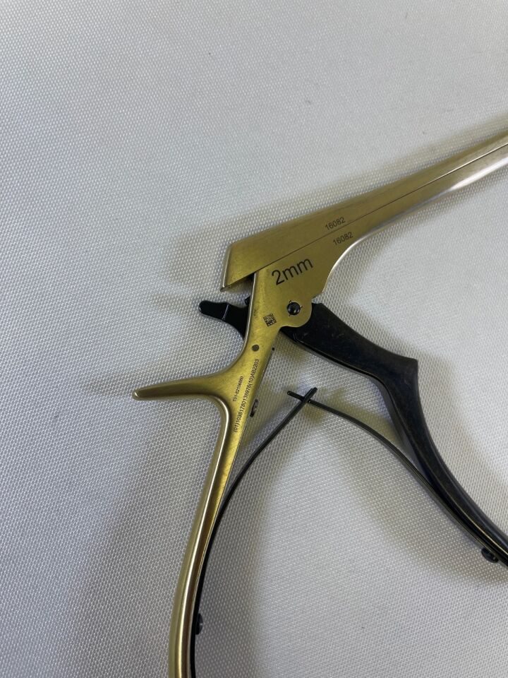 RUGGLES INTEGRA RB5862DT Detachable Ceramic Coat Micro Kerrison Rongeur 2mm x 8" — photo 4