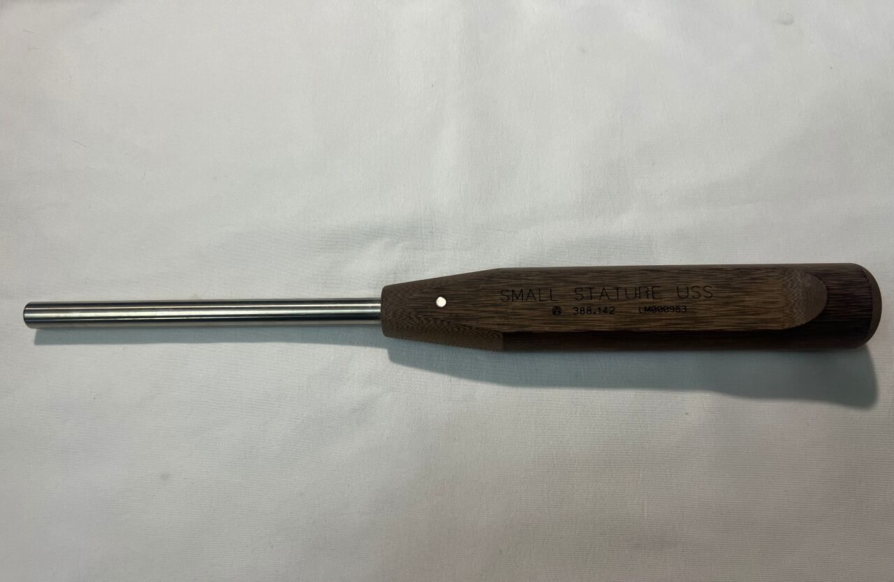 SYNTHES 388.142 USS Small Stature 5mm Socket Wrench — photo 1