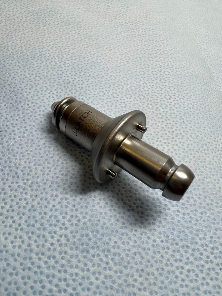 SYNTHES 532.012 QC Battery Drive w/ J-Latch — photo 1