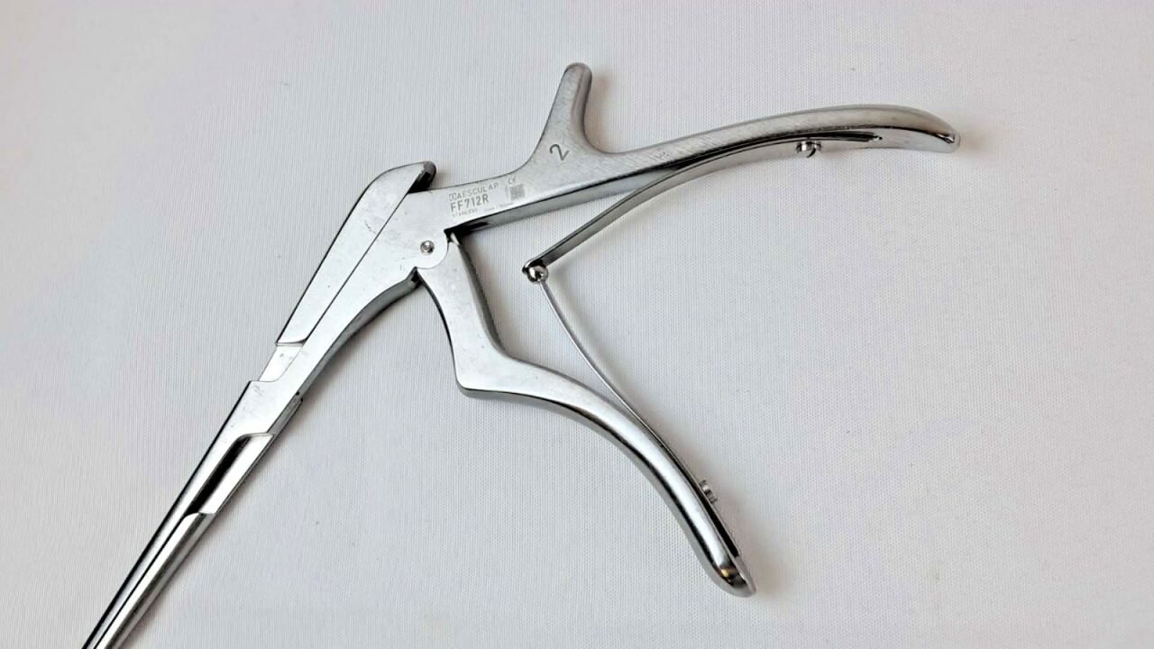 AESCULAP FF712R Kerrison Bone Punch Rongeur 2mm Down-Bite 7" 180mm — photo 3