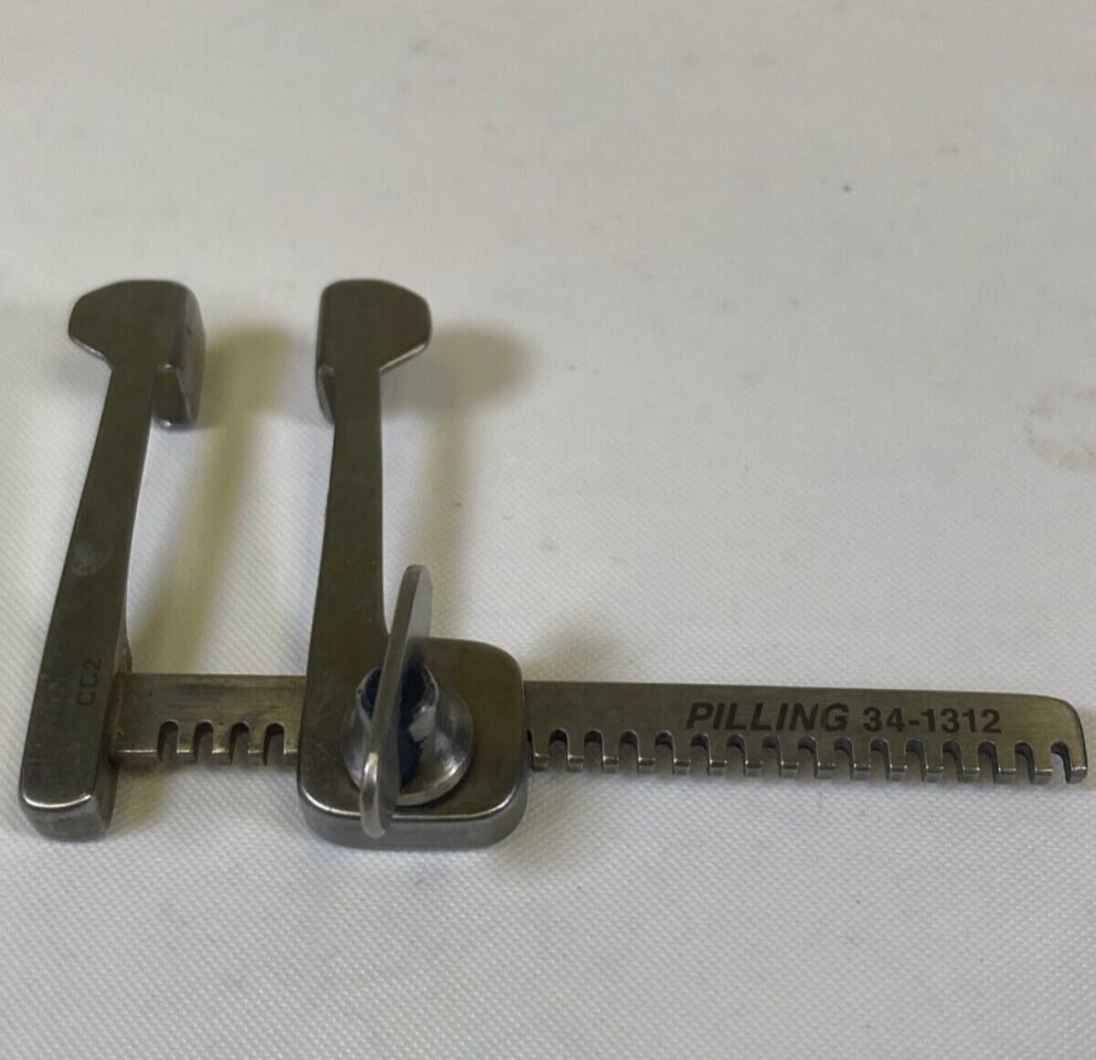 PILLING 341312 Premie Retractor Spreader 4cm Spread 6mm x 6mm Blades 1" Arms — photo 1
