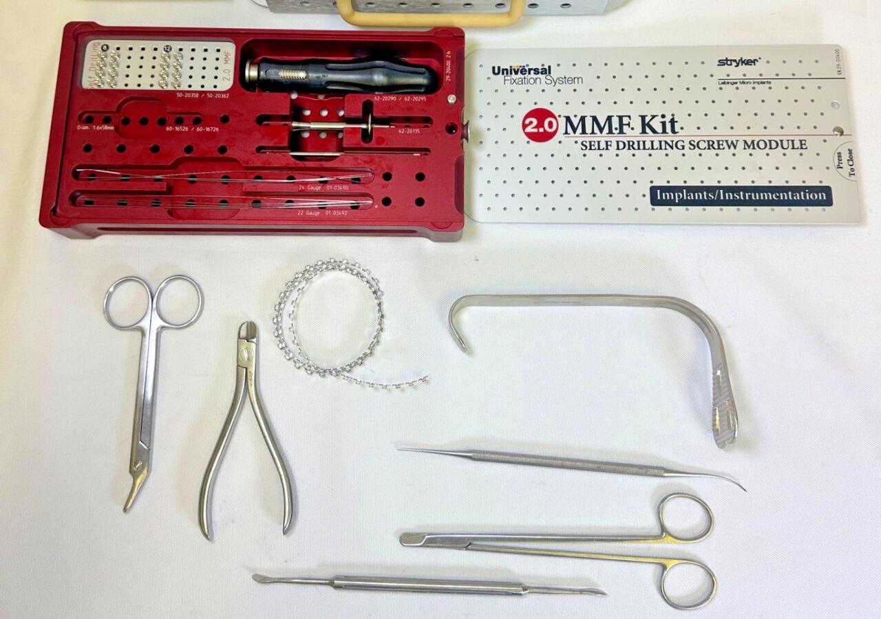 STRYKER Various Maxillomandibular Fixation Leibinger Teeth Wiring Set — photo 8