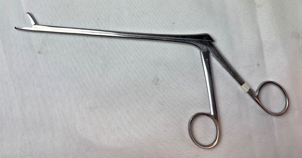 7" Serrated Top Jaw Cement Grasping Rongeur — photo 1