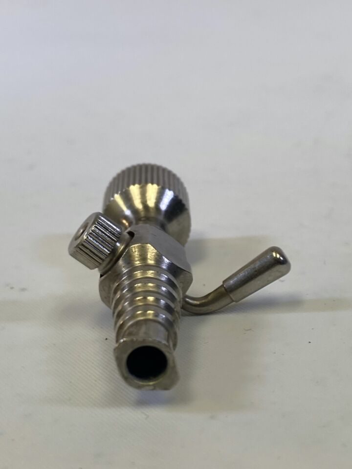 ARTHREX AR-3035L Inflow Cannula Adapter w/ Stopcock for 3mm - 6.5mm Cannula — photo 9