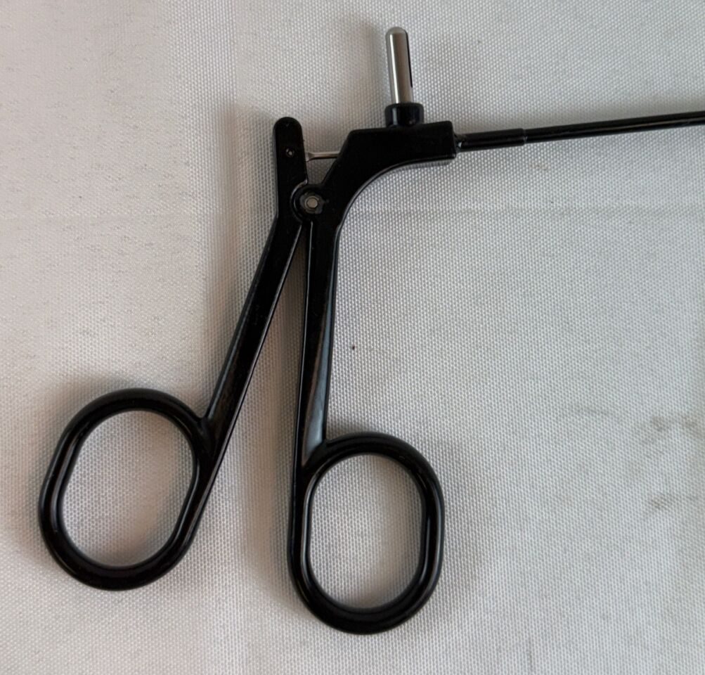 3mm x 44cm Insulated D/A Peanut Grasping Forcep OBGYN Urology Monopolar Peanut Grasping Forcep — photo 7