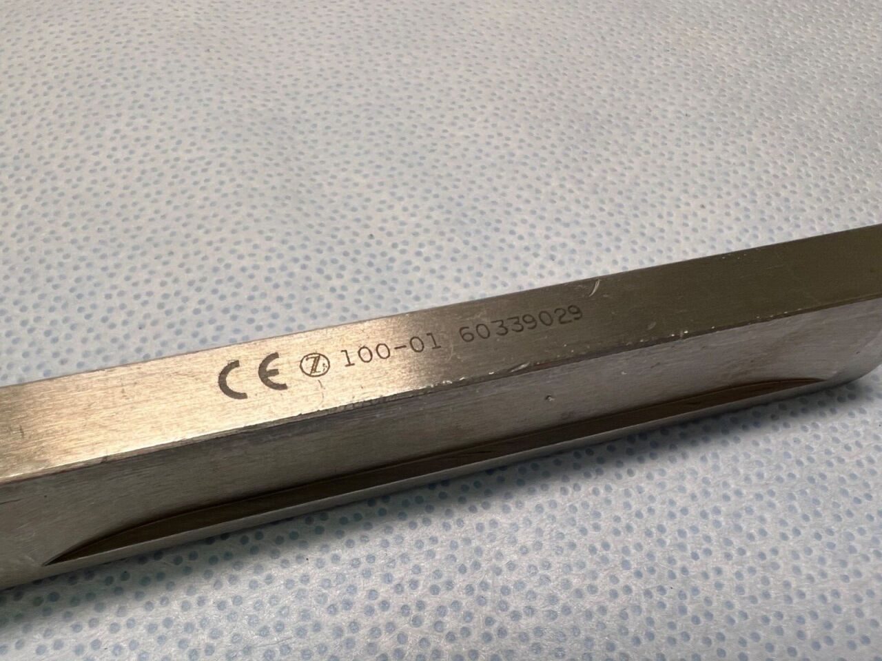 ZIMMER 100-01 Orthopedic 7" Staple Instrument — photo 2
