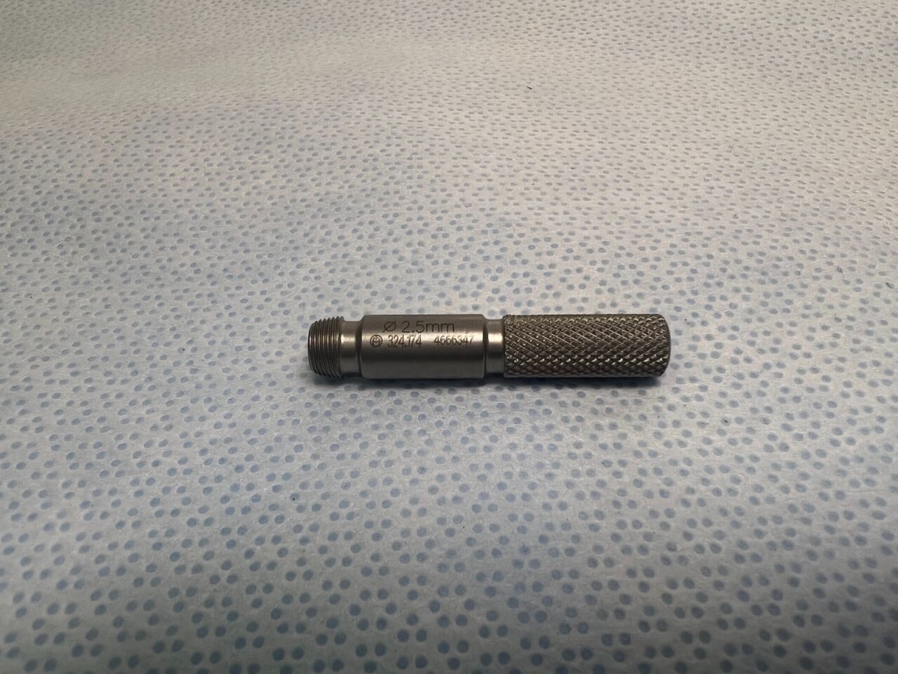 SYNTHES 324.174 2.5mm Guide For 5mm Screws — photo 4