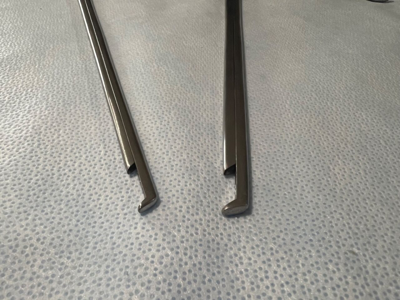 V. MUELLER NL4071-113 NL4071-114 3mm 4mm 40° X 11.5" Kerrison Rongeur Set of 2 — photo 2
