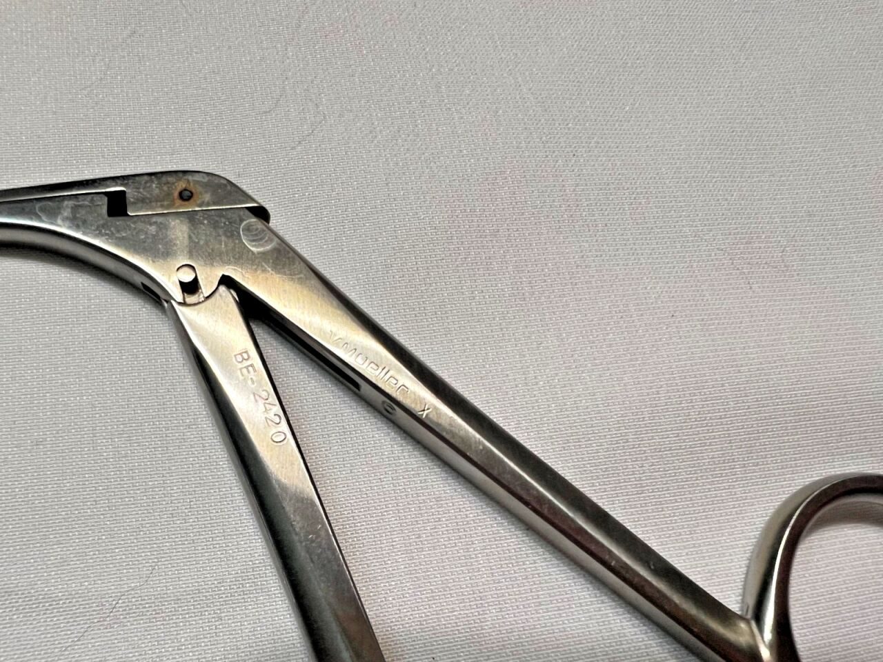V. MUELLER BE-2420 Straight Single Action Jackson Laryngeal Cup Forceps 11" L — photo 5
