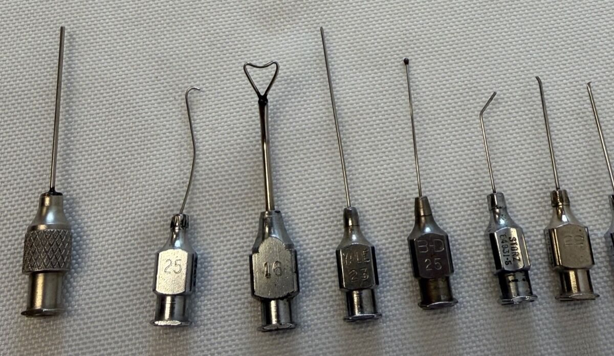 STORZ w/ Case Set of 41 Irrigation Aspiration Cannulas — photo 10